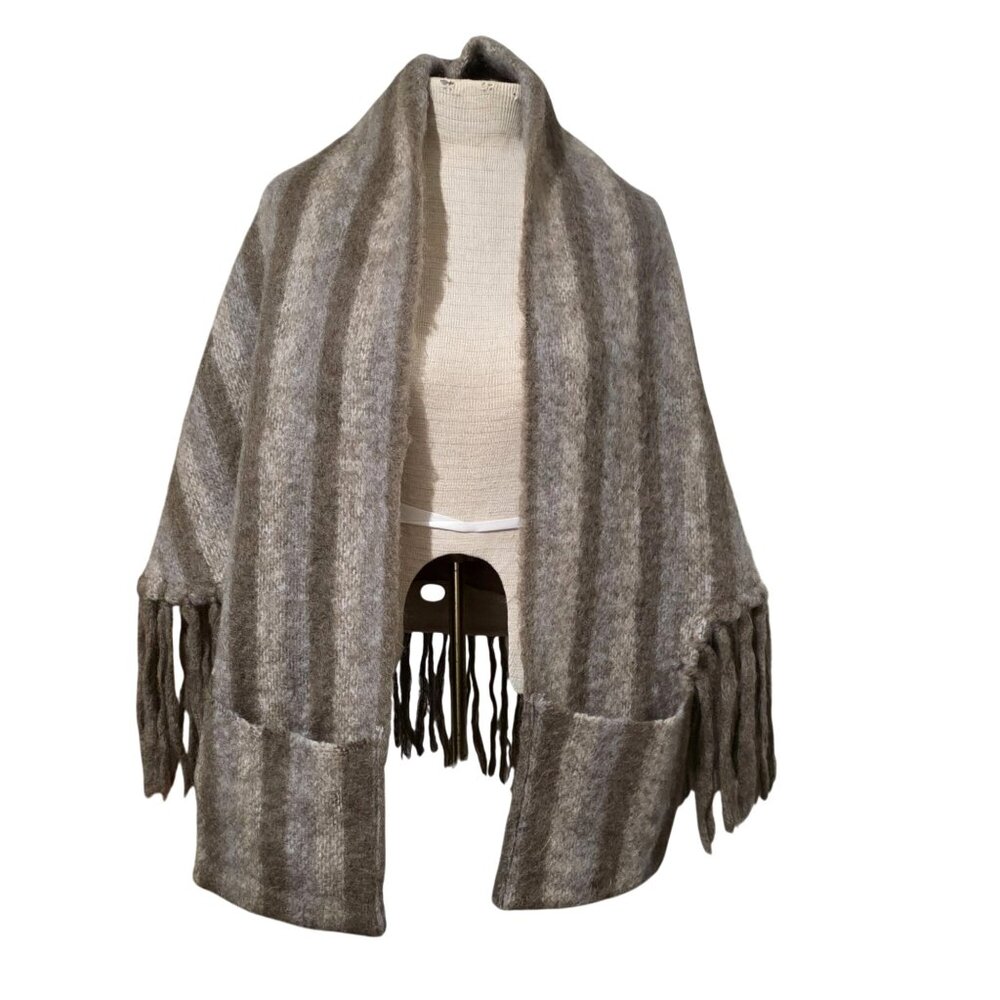Vtg Womens Donegal Mohair Wool Shawl Ruana Wrap Fringe Poncho Cape Ireland